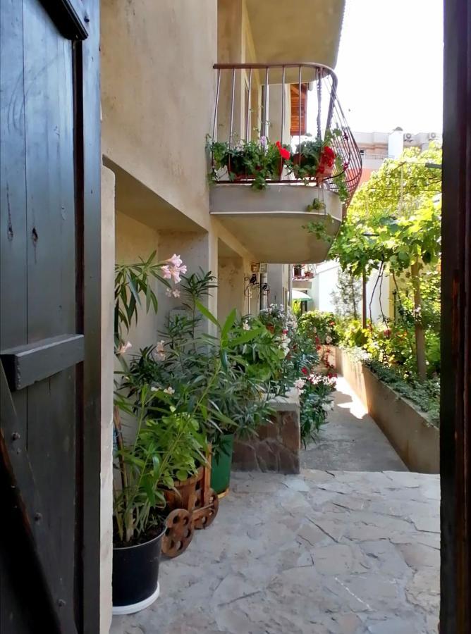 Guest House Sokratovi Obzor Exterior photo