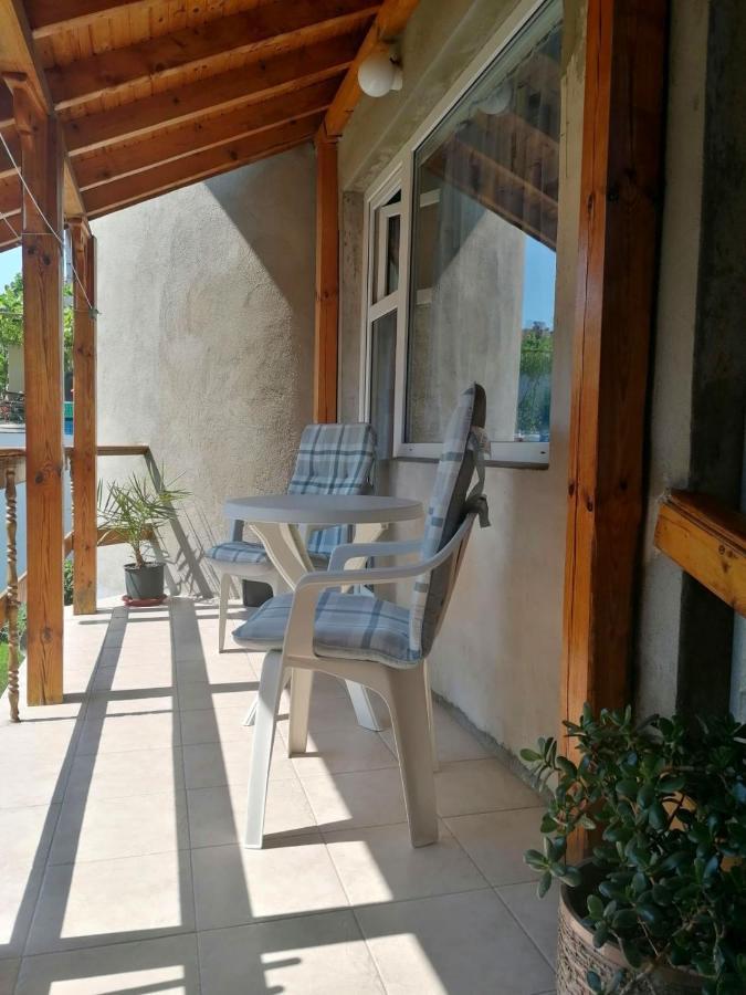 Guest House Sokratovi Obzor Exterior photo