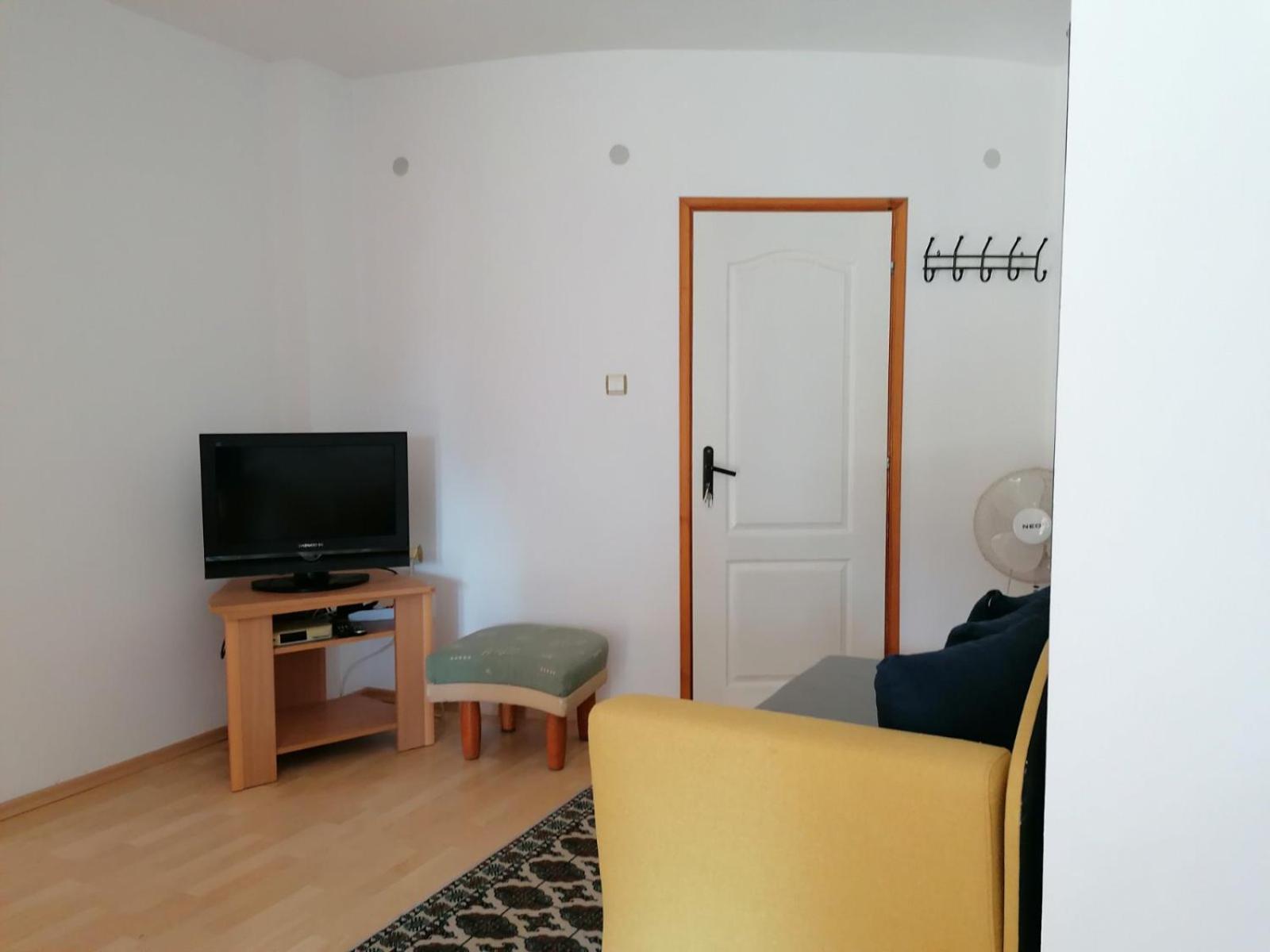 Guest House Sokratovi Obzor Exterior photo