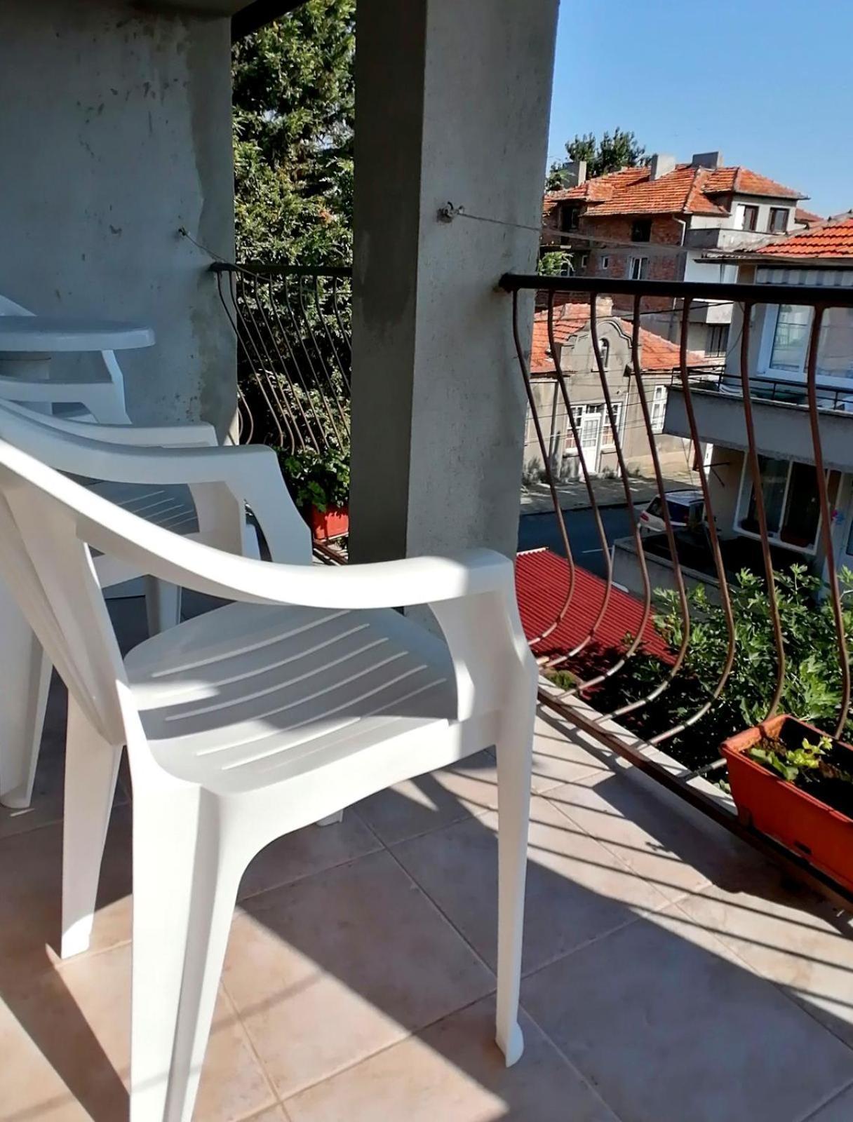 Guest House Sokratovi Obzor Exterior photo