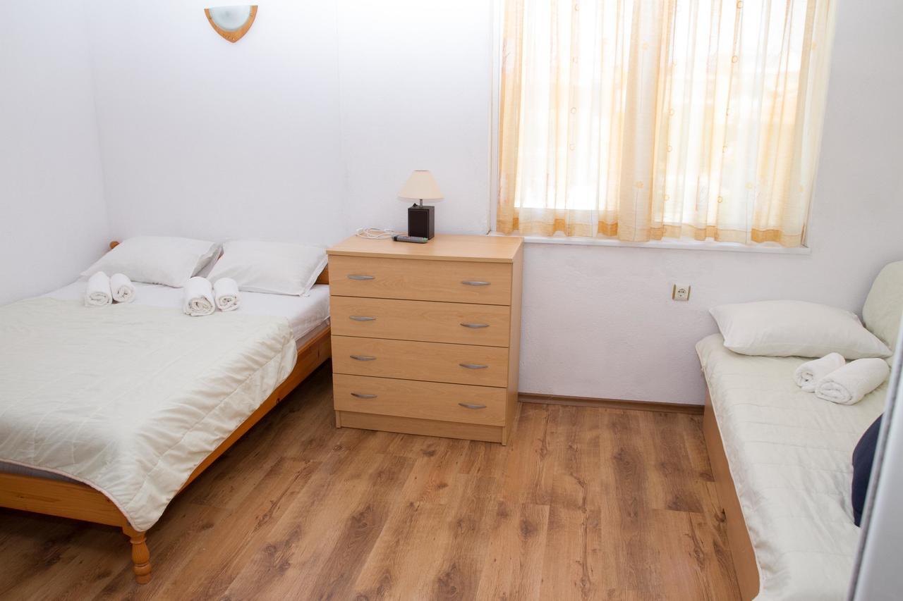 Guest House Sokratovi Obzor Exterior photo