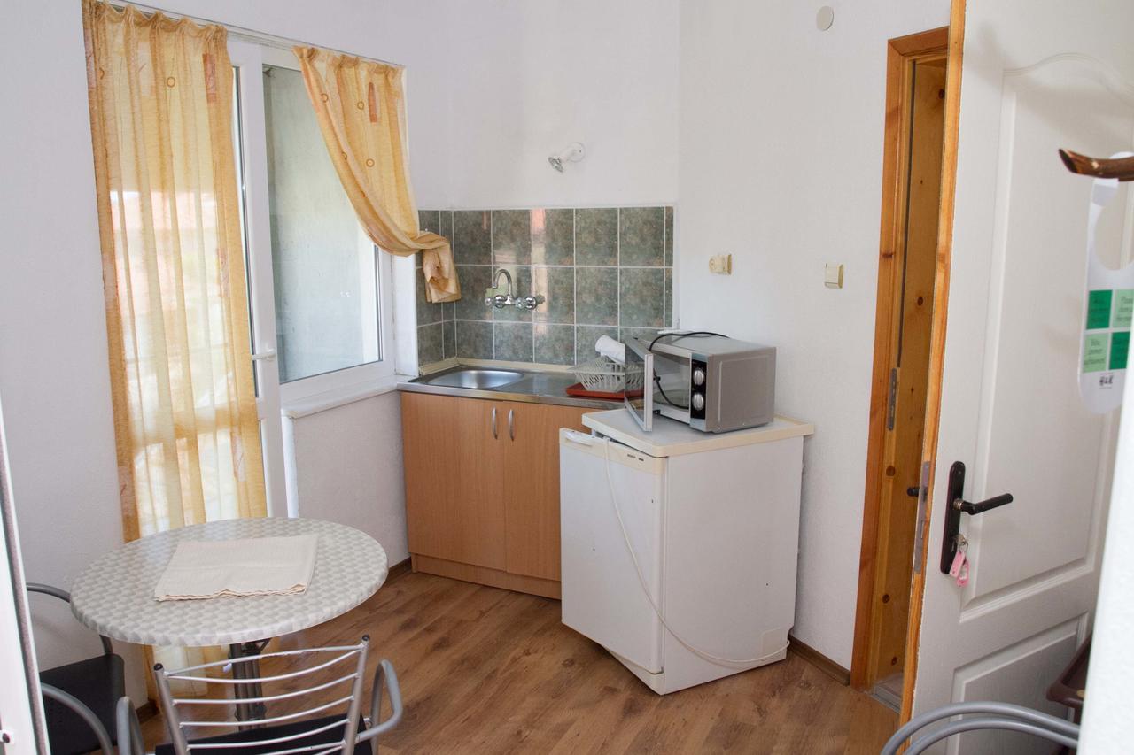 Guest House Sokratovi Obzor Exterior photo