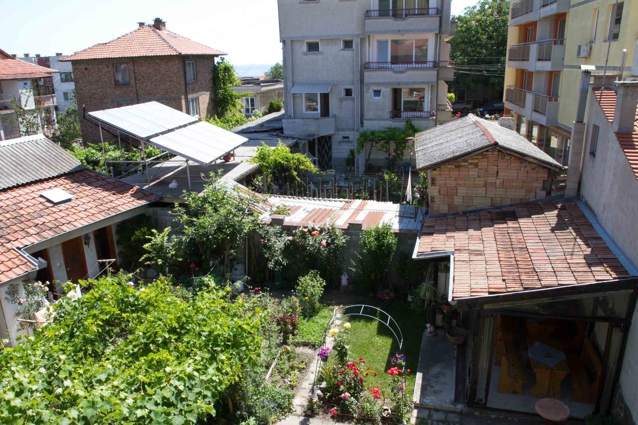 Guest House Sokratovi Obzor Exterior photo