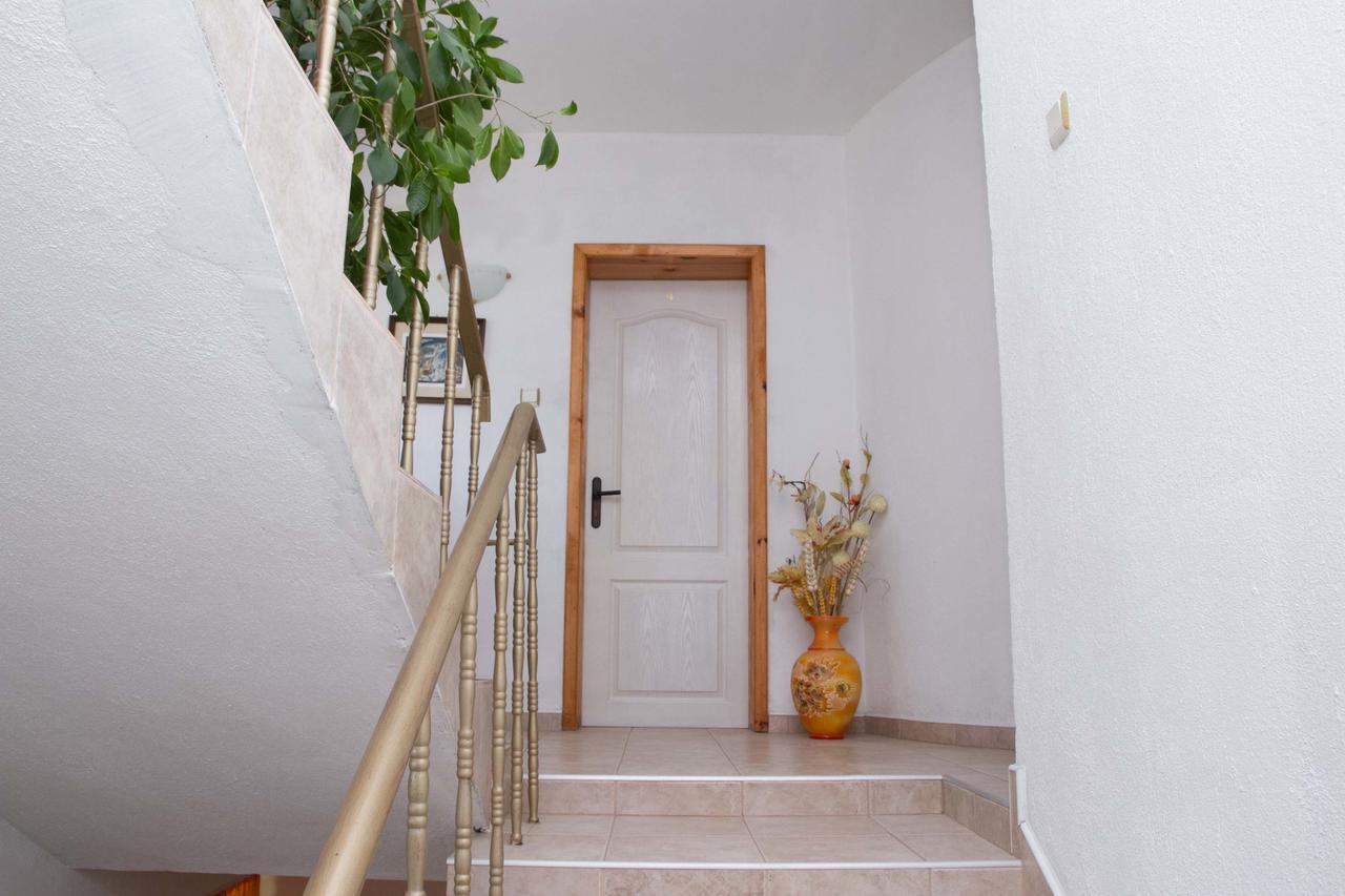 Guest House Sokratovi Obzor Exterior photo